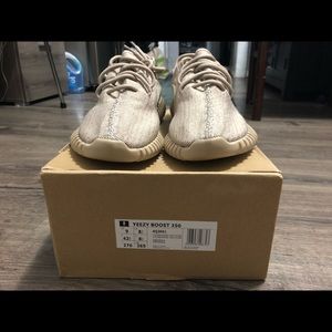 Men’s Yeezy Boost 350 Sz 9